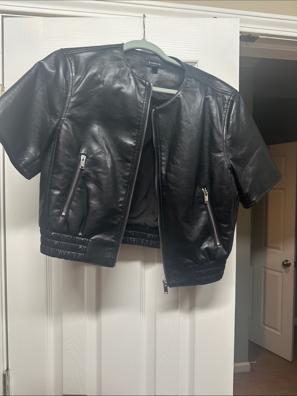 Evereve Black Short-Sleeve Leather Bomber Jacket
